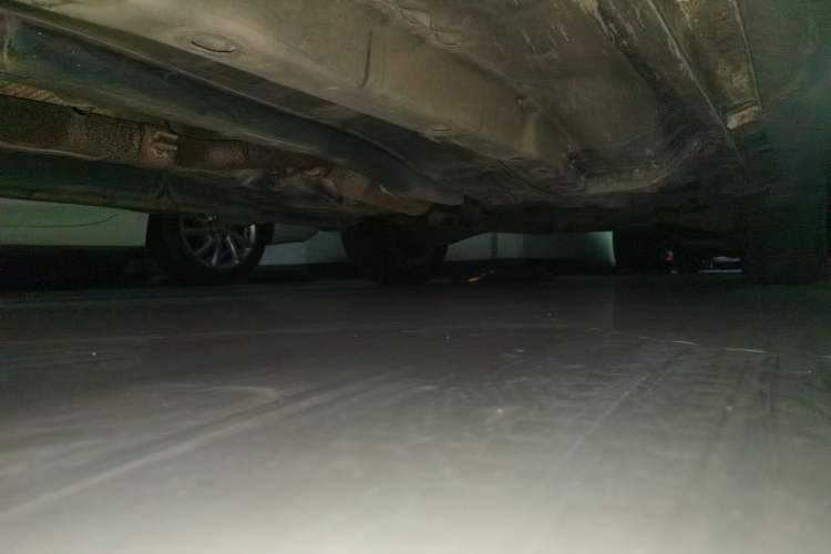 Used Jeep Compass 2011 2.0L two-wheel drive sport version Chassis Front Left