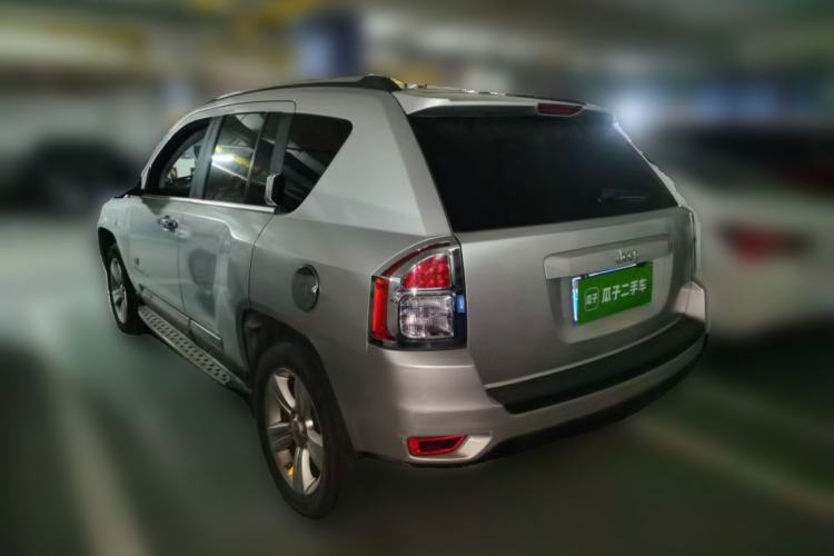Used Jeep Compass 2011 2.0L two-wheel drive sport version Rear Left 45 Deg