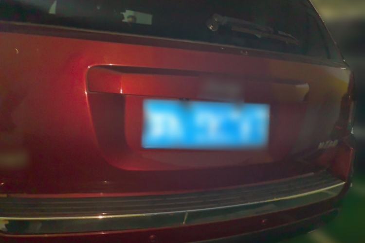 Used Jeep Compass 2011 2.4L four-wheel drive Comfort version Rear
