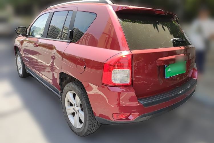 Used Jeep Compass 2011 2.4L four-wheel-drive sport version Rear Left 45 Deg