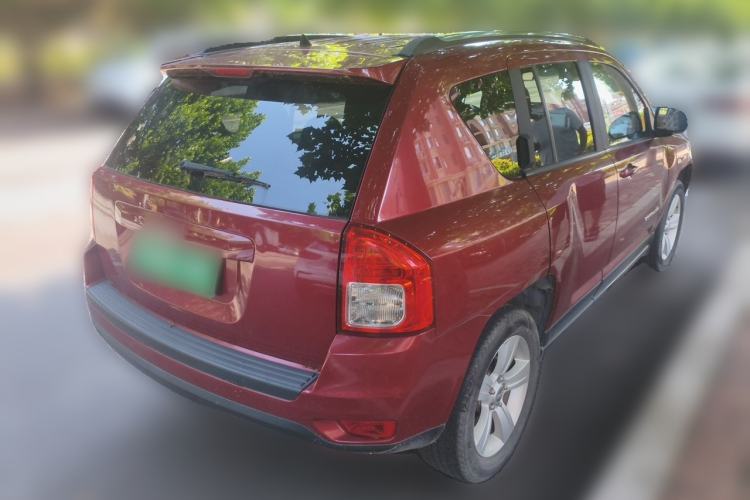 Used Jeep Compass 2011 2.4L four-wheel-drive sport version Rear Right 45 Deg