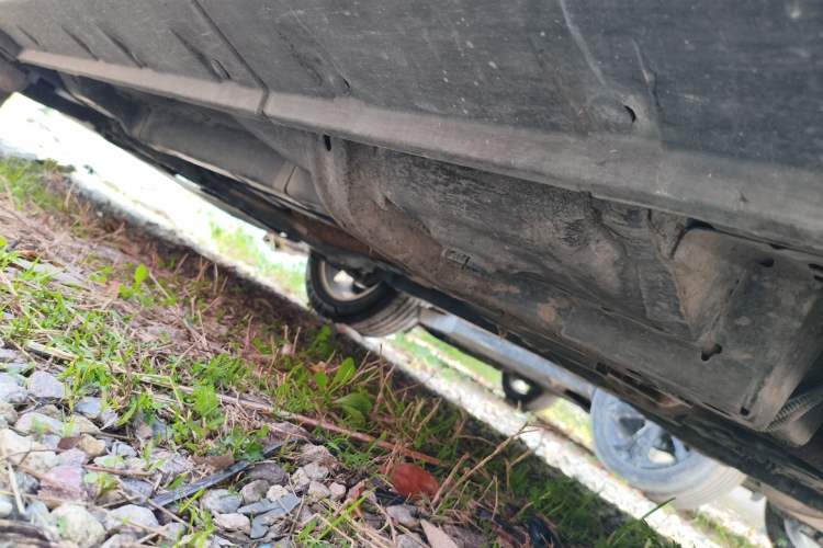 Used Jeep Compass 2011 2.0L two-wheel drive sport version Chassis Front Left
