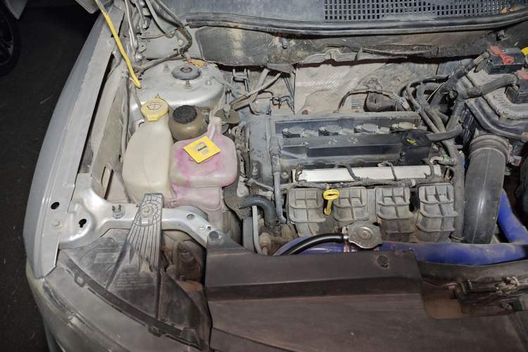 Used Jeep Compass 2011 2.4L Four-wheel Drive Classic Upgrade Edition Engine Bay Right