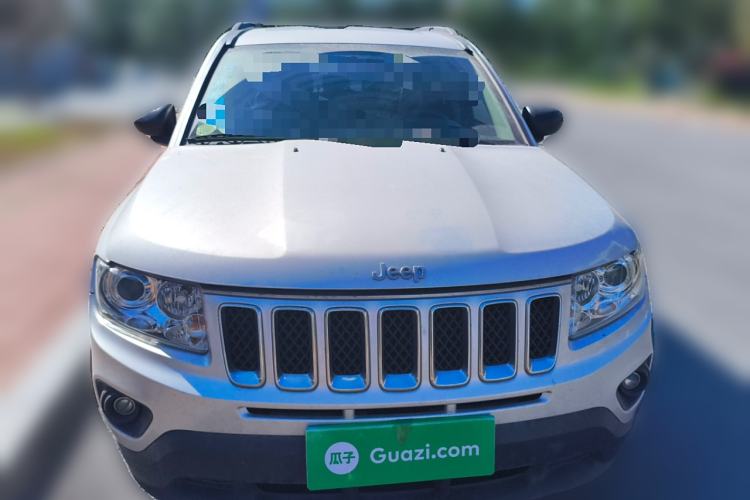 Used Jeep Compass 2011 2.0L two-wheel drive sport version Exterior 1