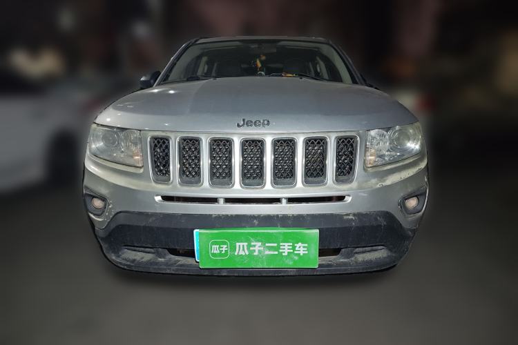 Used Jeep Compass 2011 2.4L Four-wheel Drive Classic Upgrade Edition Front