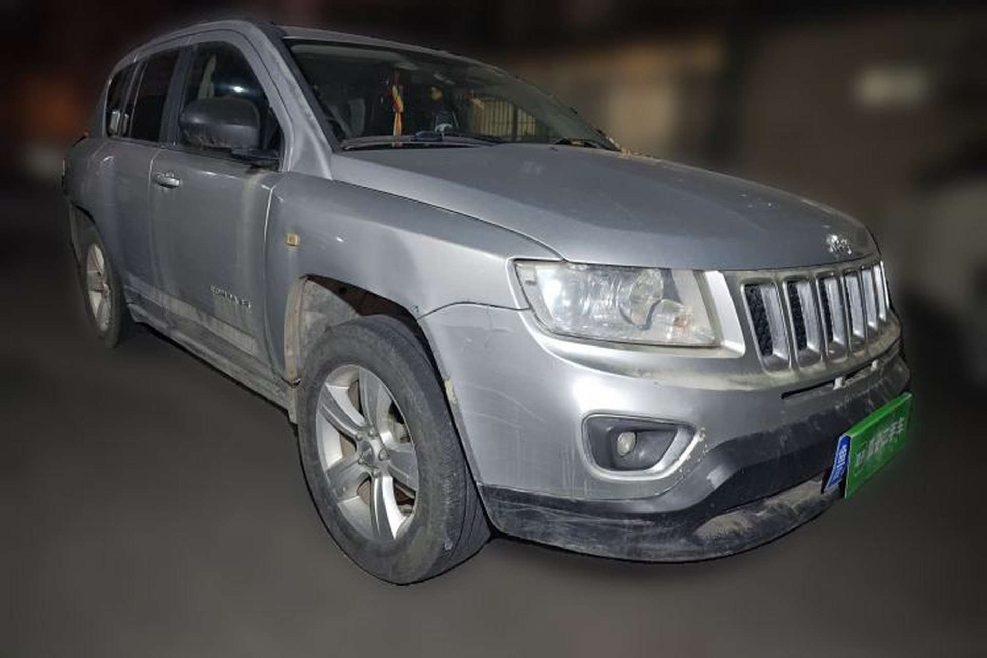 Used Jeep Compass 2011 2.4L Four-wheel Drive Classic Upgrade Edition Front Right 45 Deg