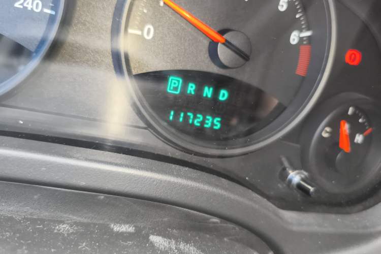 Used Jeep Compass 2011 2.0L two-wheel drive sport version Odometer Close Up