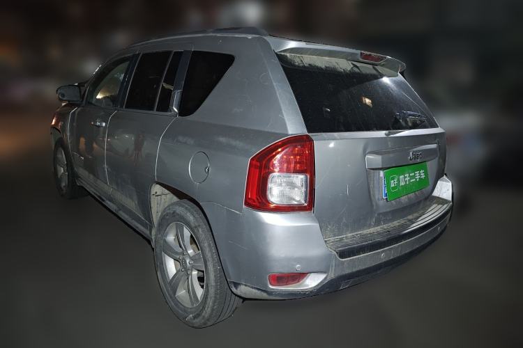 Used Jeep Compass 2011 2.4L Four-wheel Drive Classic Upgrade Edition Rear Left 45 Deg