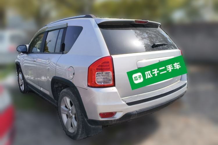Used Jeep Compass 2011 2.0L two-wheel drive sport version Rear Left 45 Deg