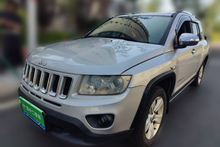 Used Jeep Compass 2011 2.4L four-wheel drive Comfort version Guazi used car, China used car export, Used car for sale, Used  cars, Cheapest cars for sale