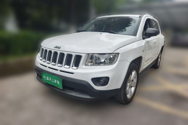 Used Jeep Compass 2011 2.4L four-wheel-drive sport version