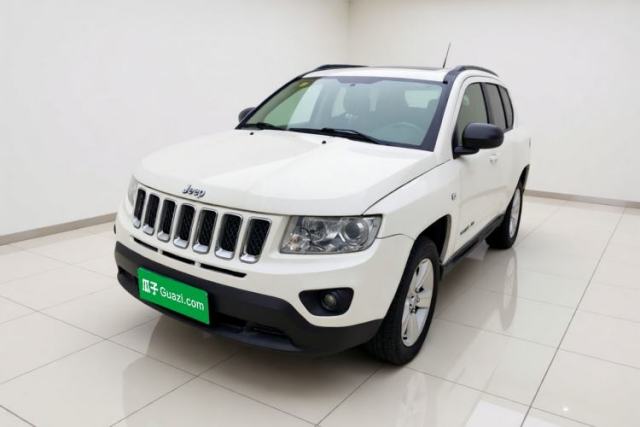 Used Jeep Compass 2011 2.4L four-wheel-drive sport version
