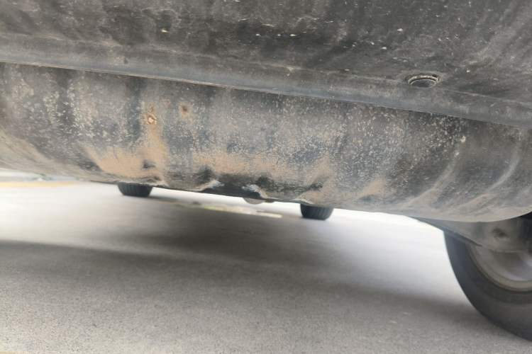 Used Jeep Compass 2011 2.4L four-wheel-drive sport version Chassis Rear