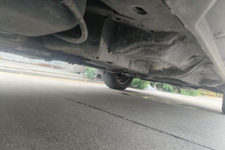 Used Jeep Compass 2011 2.4L four-wheel-drive sport version Chassis Rear Right