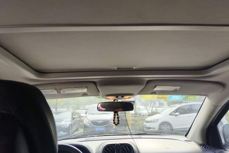 Used Jeep Compass 2011 2.0L two-wheel drive sport version Headliner