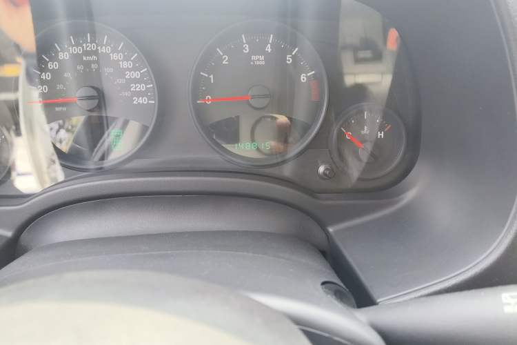 Used Jeep Compass 2011 2.0L two-wheel drive sport version Odometer Close Up