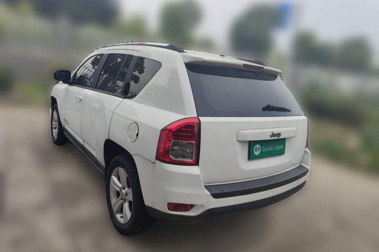 Used Jeep Compass 2011 2.4L four-wheel-drive sport version Rear Left 45 Deg
