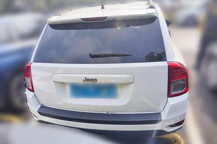 Used Jeep Compass 2011 2.0L two-wheel drive sport version Rear