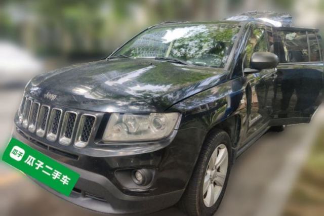 Used Jeep Compass 2012 2.4L four-wheel-drive sport version
