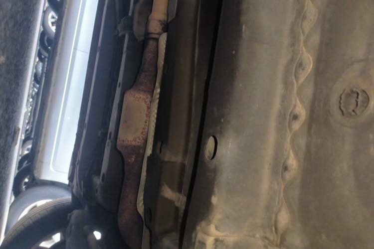 Used Jeep Compass 2012 2.4L four-wheel drive luxury navigation version Chassis Front Right
