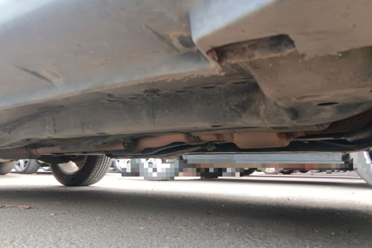 Used Jeep Compass 2012 2.4L four-wheel-drive sport version Chassis Front Right