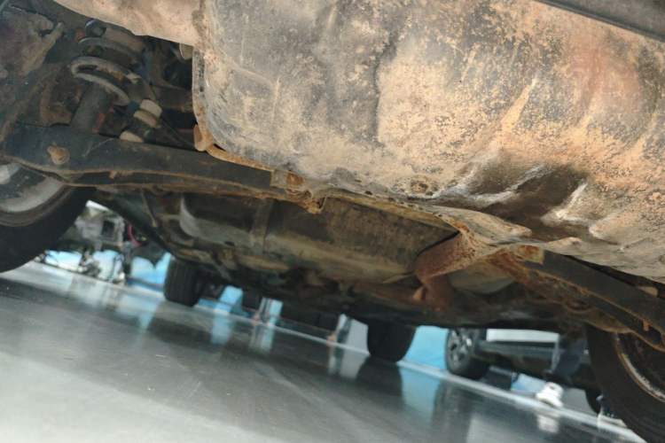 Used Jeep Compass 2012 2.0L two-wheel drive sport version Chassis Rear