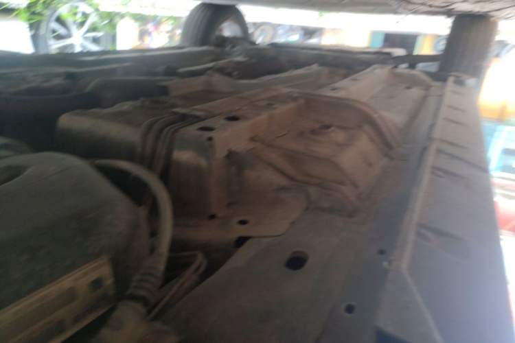 Used Jeep Compass 2012 2.0L two-wheel drive sport version Chassis Rear Left