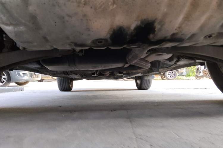 Used Jeep Compass 2012 2.0L two-wheel drive sport version Chassis Rear