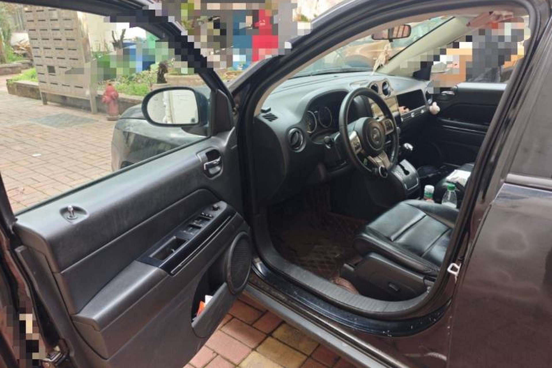 Used Jeep Compass 2012 2.4L Four-Wheel Drive Urban Edition Driver Seat