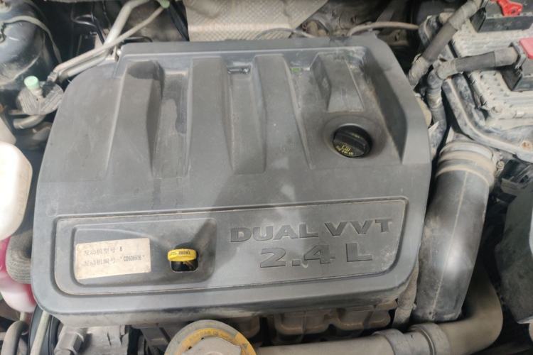 Used Jeep Compass 2012 2.4L four-wheel-drive sport version Engine Bay