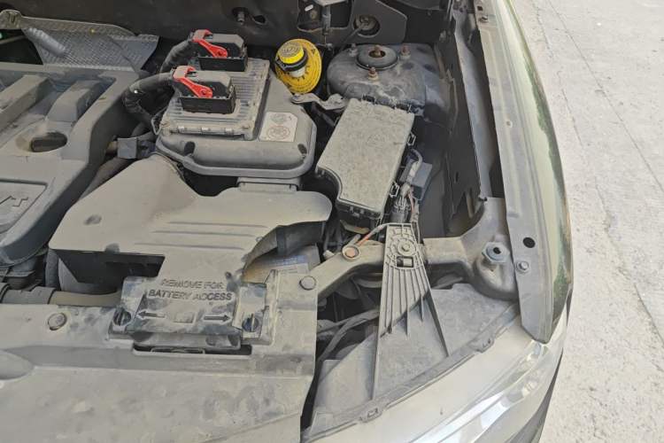 Used Jeep Compass 2012 2.0L two-wheel drive luxury version Engine Bay Left
