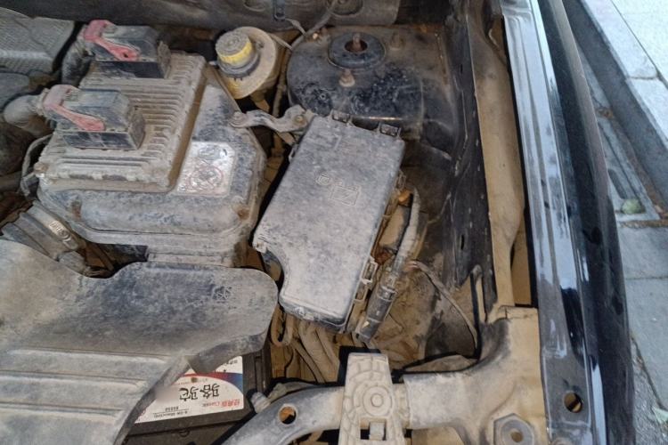 Used Jeep Compass 2012 2.0L two-wheel drive sport version Engine Bay Left