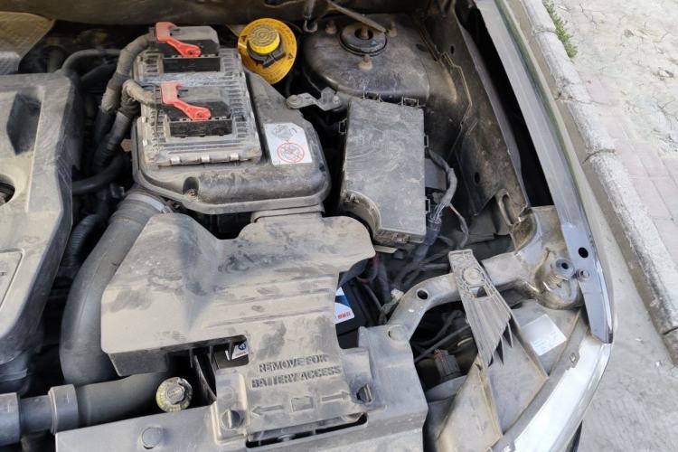 Used Jeep Compass 2012 2.0L two-wheel drive sport version Engine Bay Left