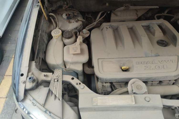 Used Jeep Compass 2012 2.0L two-wheel drive sport version Engine Bay Right