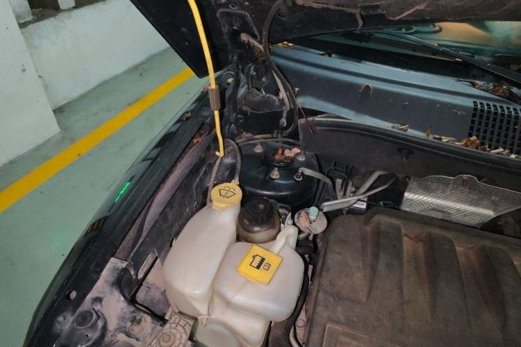 Used Jeep Compass  Engine Bay Right