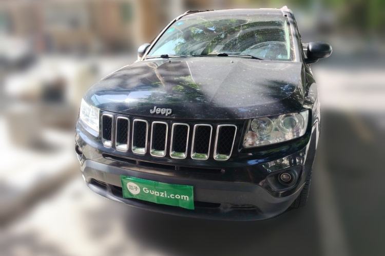 Used Jeep Compass 2012 2.4L four-wheel-drive sport version Front