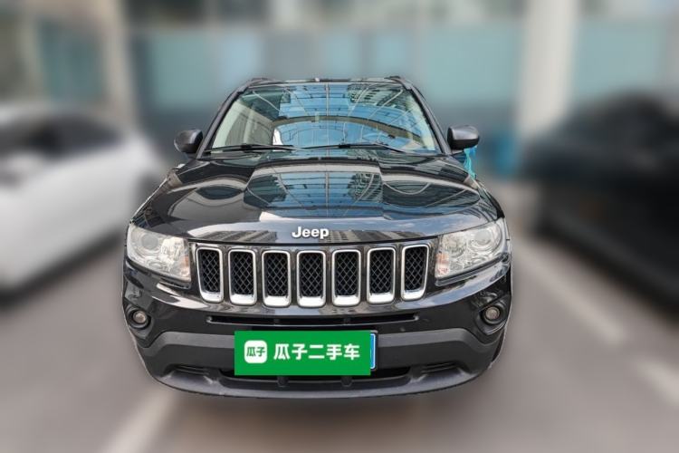 Used Jeep Compass 2012 2.0L two-wheel drive luxury version Front
