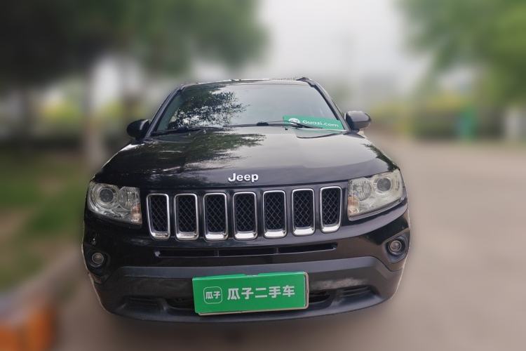 Used Jeep Compass 2012 2.4L four-wheel drive luxury version Front