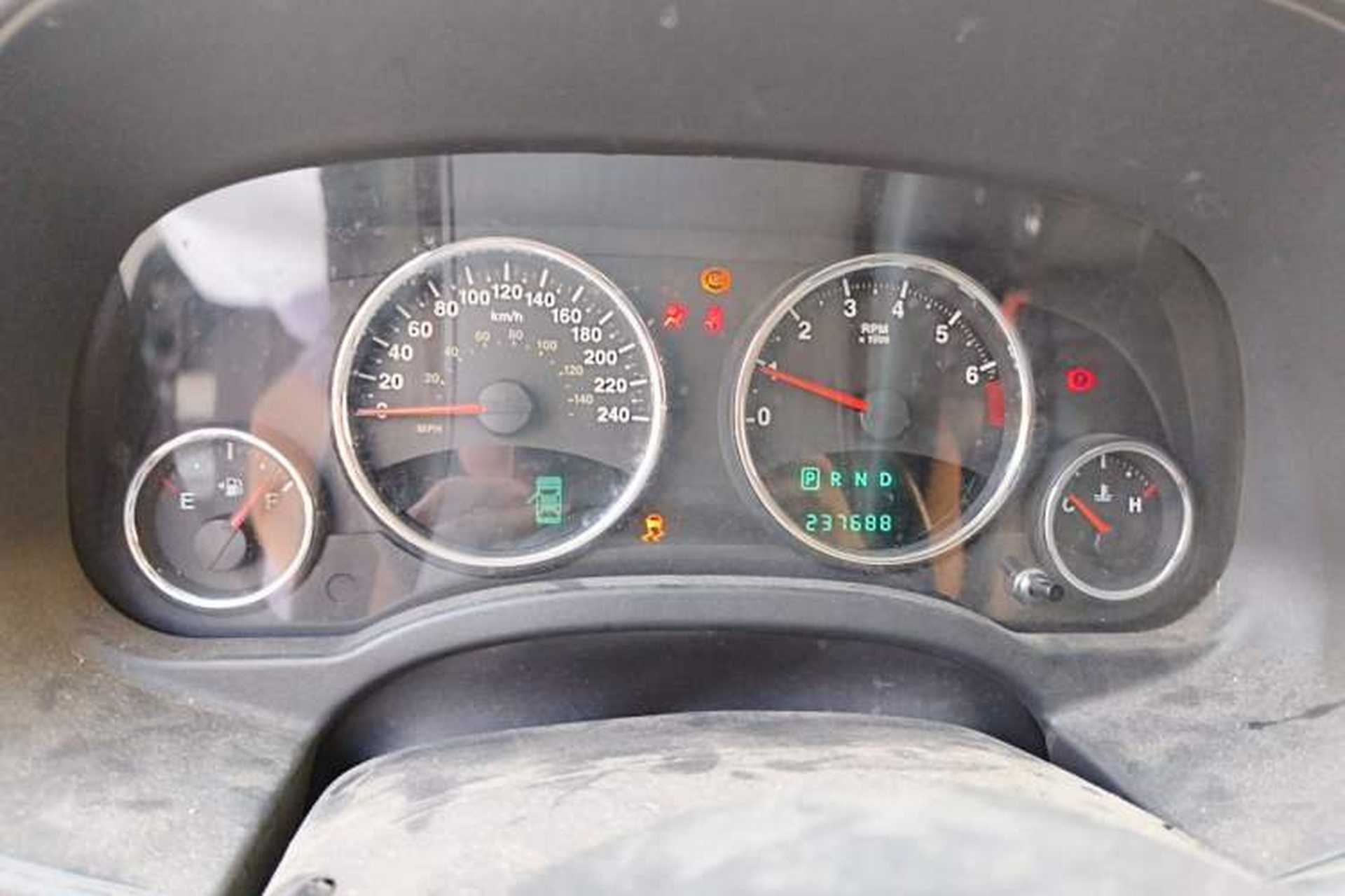 Used Jeep Compass 2012 2.0L two-wheel drive luxury version Instrument Cluster