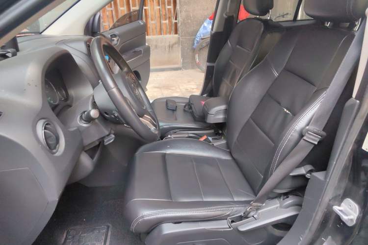 Used Jeep Compass 2012 2.4L four-wheel drive luxury navigation version Left Front Seat