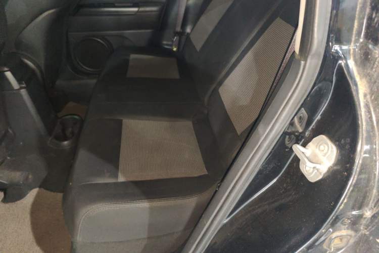Used Jeep Compass 2012 2.0L two-wheel drive sport version Left Rear Seat