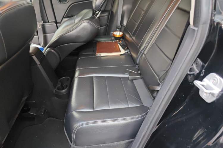Used Jeep Compass 2012 2.0L two-wheel drive luxury version Left Rear Seat