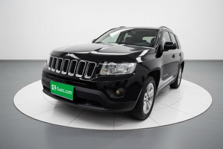 Ojetý Jeep Compass 2012 2.0L two-wheel drive sport version Guazi used car, China used car export, Used car for sale, Used cars, Cheapest cars for sale