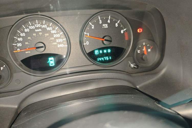 Used Jeep Compass 2012 2.0L two-wheel drive sport version Odometer Close Up
