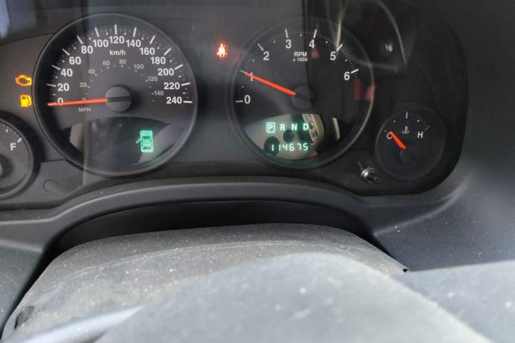 Used Jeep Compass 2012 2.0L two-wheel drive sport version Odometer Close Up