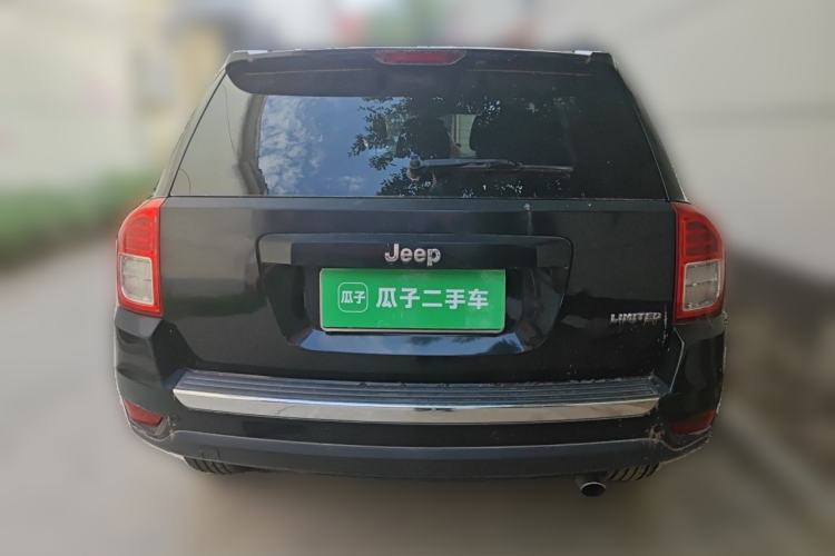 Used Jeep Compass 2012 2.0L two-wheel drive luxury version Rear