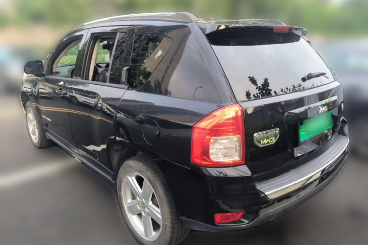 Used Jeep Compass 2012 2.4L four-wheel drive luxury navigation version Rear Left 45 Deg