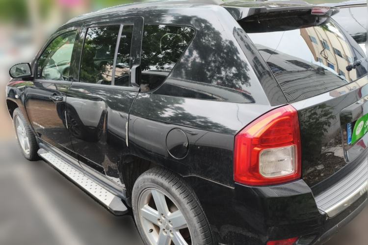 Used Jeep Compass 2012 2.0L two-wheel drive luxury version Rear Left 45 Deg
