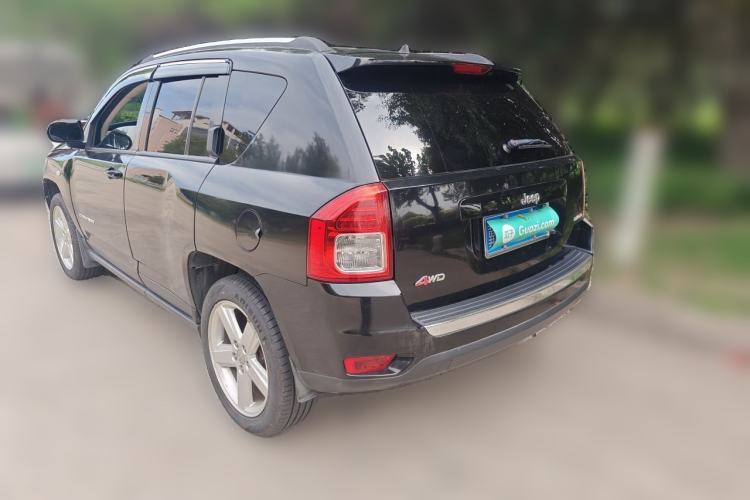 Used Jeep Compass 2012 2.4L four-wheel drive luxury version Rear Left 45 Deg