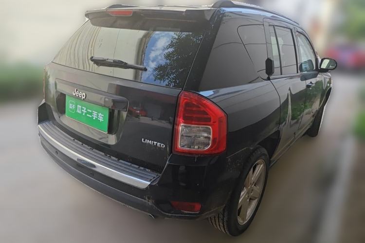 Used Jeep Compass 2012 2.0L two-wheel drive luxury version Rear Right 45 Deg